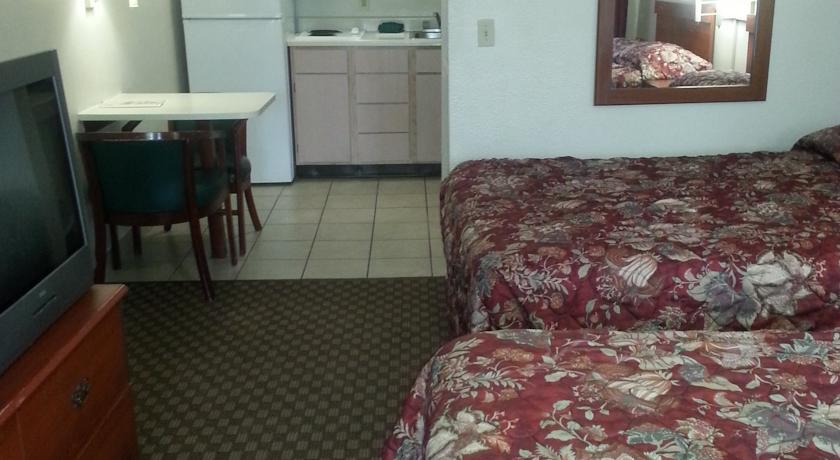 Intown Suites Extended Stay Houston Tx - Westchase 객실 사진